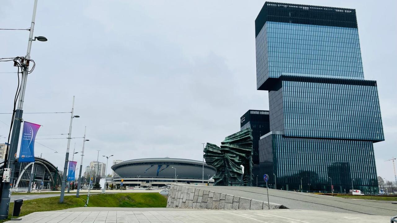 Apartament Z Widokiem Na Spodek Katowice Zewnętrze zdjęcie